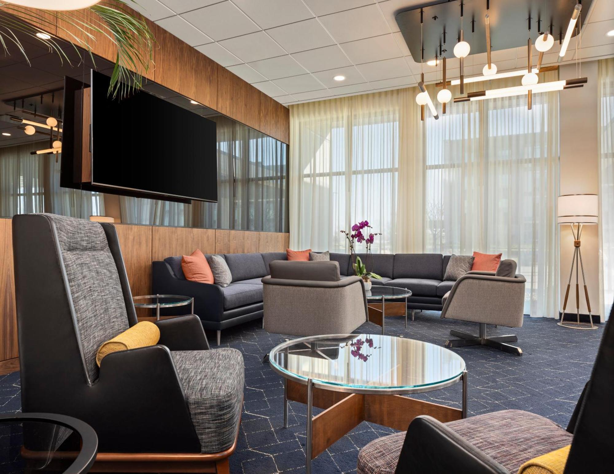 Courtyard By Marriott Bettendorf Eksteriør bilde